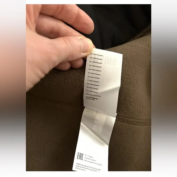 RAINS Heavy Fleece Monogram Jacket in Brown NWT Unisex Oversized W:M/L or M: S/M - Picture 9 of 13